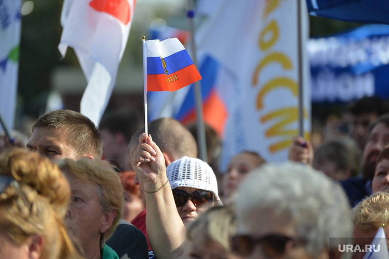 Митинг в поддержку воссоединения Донбасса с Россией в Челябинске
