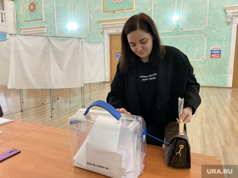 Избирательный участок референдума. Челябинск