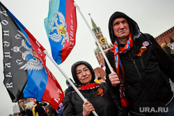 Бессмертный полк. Москва, флаг днр, бессмертный полк, 9 мая, красная площадь