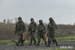 Мобилизованные резервисты на полигоне в Донецкой области. ДНР, армия, военные, солдаты, оружие, стрелки, военные сборы, пехота, полигон, резервисты, мобилизованные, пехотинцы