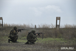 Мобилизованные резервисты на полигоне в Донецкой области. ДНР, полигон, армия, военные, солдаты, оружие, стрельбище, военные сборы, полигон, резервисты, мобилизованные, огневая подготовка