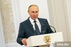 Чиновник из ХМАО поздравил президента России с юбилеем