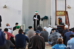 Пятничная молитва в Мечети, имам мечети, имам, молитва, мечеть, чалма, мусульмане, рамадан, имам алишер