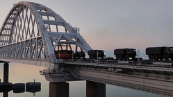 Сотрудники оперслужб спасли железнодорожную часть Крымского моста