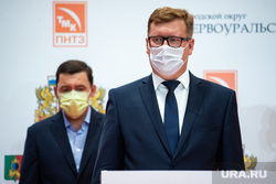 Рабочий визит губернатора Свердловской области на производственную площадку Первоуральского новотрубного завода (ПНТЗ). Свердловская область, Первоуральск, куйвашев евгений, кабец игорь