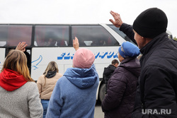 Отправка мобилизованных от кинотеатра "Спутник". Курган, мобилизация, отправка призывников