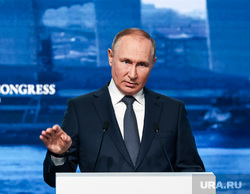 Пленарная сессия на ВЭФ 2022. Владивосток, путин владимир