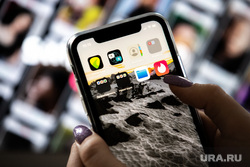 Мобильные приложения Tinder и TikTok. Екатеринбург, телефон, айфон, iphone, tinder, тиндер