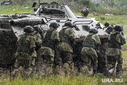 Первый день форума "Армия 2019" на Свердловском полигоне. Екатеринбург, армия, военные, столкновение, атака, штурм, спецоперация, контртеррористическая операция, тактика, бой, солдат, войсковая операция, кто, укрытие