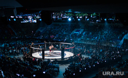 Турнир по смешанным единоборствам RCC2: Russian Cagefighting Championship в КРК "Уралец". Екатеринбург, бой, спорт, ринг, смешанные единоборства, мма, бои без правил, бои в клетке, зрители, rcc, russian cagefighting championship