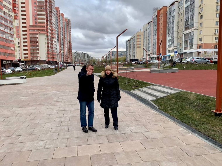 Наталья Котова лично проверила новую пешеходную зону