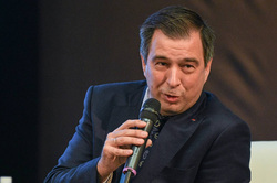 По словам Строева, в нынешних условиях важно вспоминать историю и обсуждать процессы, связанные с осуждением нацизма и разжиганием межнациональной розни