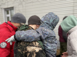 Близкие проводили югорчан из Сургута, Нижневартовска и Мегиона в военные гарнизоны УрФО