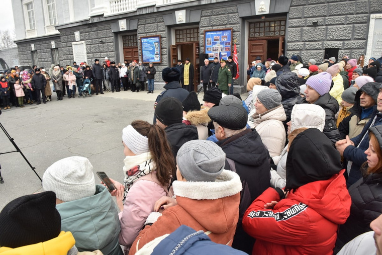 Мэр Максим Пекарский призвал семьи мобилизованных приходить в органы власти по всем вопросам