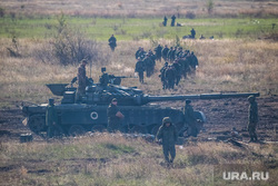 Центр по подготовке мобилизованных в Луганской области . Луганск, военная техника, армия, военные, солдаты, военные сборы, вооруженные силы, танк, мобилизованные, учебка, мобилизанты, обучение мобилизантов