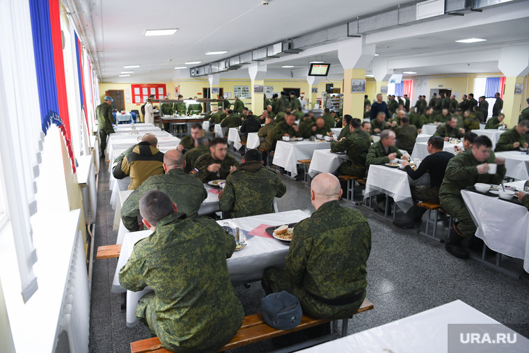 Подготовка и быт мобилизованных в учебном центре Еланский. Свердловская область