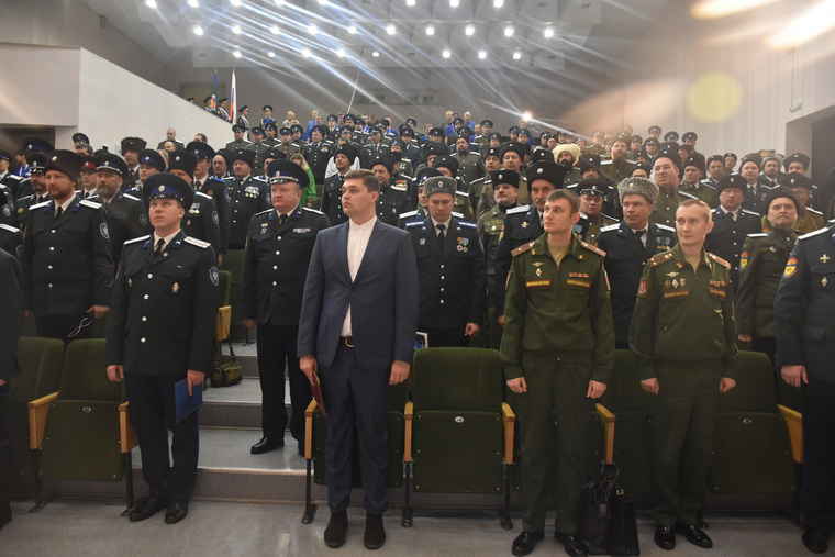 Атаман рассказал об участии казаков в СВО на круге Оренбургского казачьего войска в Екатеринбурге