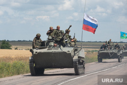 Колонна военной техники в районе Запорожской области. Запорожская область, военные, танк, сво