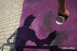 Граффити с портретом Николая Никитина ко дню России. Тюмень, граффити, баллончик с краской, граффитист