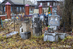 Виды города Оса. Пермь, старое кладбище осы