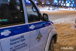 Акция оппозиции с фонариками. Пермь, полицейская машина, полиция