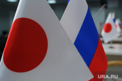 Премьер-министр Японии отказался заключать мирный договор с Россией