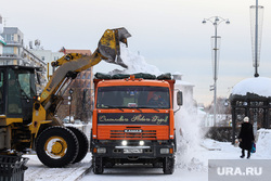 Уборка снега. Екатеринбург, уборка снега, зима, коммунальщики, снег в городе
