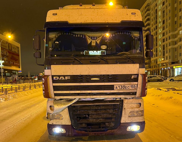 Работник автосервиса взял чужой грузовик и отправился на нем домой