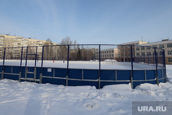 Замороженная стройка стадиона на территории школы №5. Курган, стадион, корт
