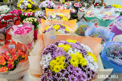 Цветочный магазин накануне 1 сентября. Челябинск, букет, цветочный магазин, цветы