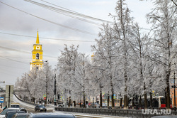 Мороз в городе. Пермь, зима, иней, комсомольский проспект, компроспект