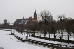 Виды Калининграда , снег, набережная, зима, лед, кафедральный собор, калининград