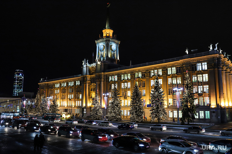Новогодние украшения. Екатеринбург