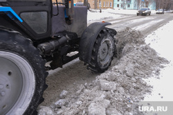Выезд по уборке снега. Челябинск., снег, трактор