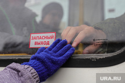 Отправка мобилизованных свердловчан с Чкаловского военкомата. Екатеринбург, проводы в армию, мобилизация, военный призыв, призыв в армию