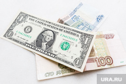 Банкир Задорнов допустил рост доллара до 85 рублей