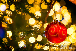 С Новым годом. Тюмень, новогодние украшения, новогодняя елка, елочная игрушка, с новым годом, новый год, новогодние огни