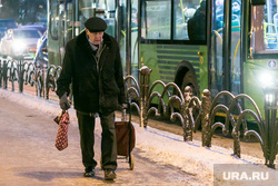 Новогоднее оформление. Тюмень, пенсионер, дедушка, пенсия, пожилой человек