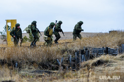 Боевое слаживание мобилизованных на Чебаркульском полигоне ЦВО. Челябинская область, учения, армия, военные, солдаты, оружие, вооружение, война, бойцы, боевые действия, полигон, сво, боевое слаживание, гранатометчики