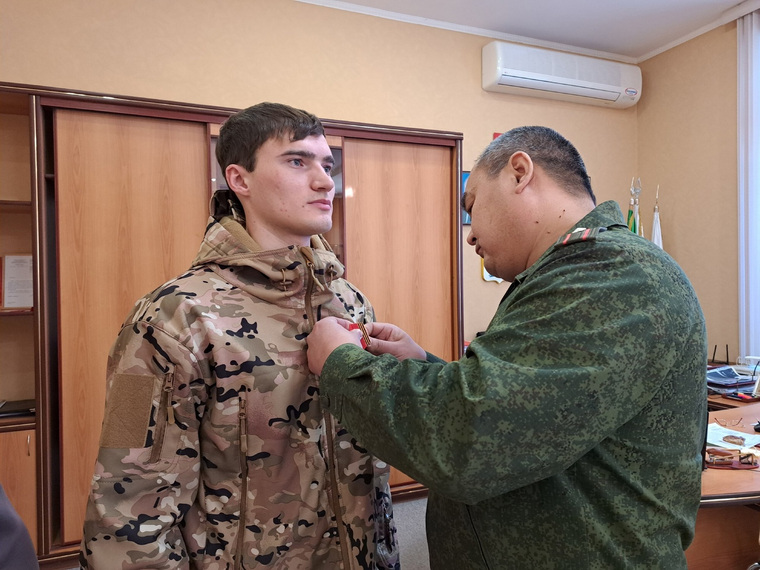 Курганского военного наградили медалью Жукова по приказу президента РФ