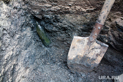 Археологические раскопки в заречной части города. Тюмень, лопата, археологические раскопки, археология, раскопки