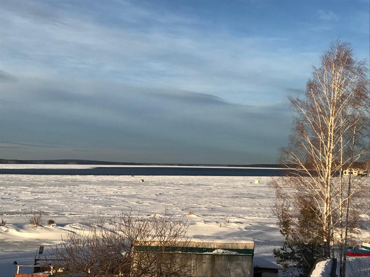 В глубине водохранилища растаял лед