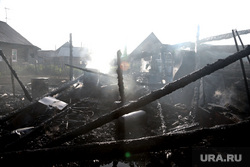 Пожар в деревне Броды Пермского района Пермского края 2 июня 2014, пожарище, последствия снегопада, пепелище