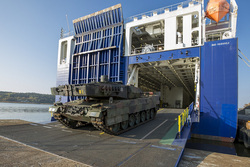 Амстердам готов профинансировать отправку танков на Украину, сообщили в Минобороны страны