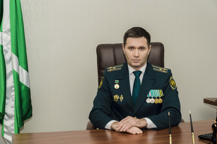 Михаил Пономарев служит в таможенных органах с 2003 года