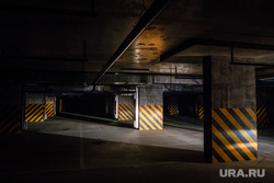 Подземный паркинг у Центрального стадиона под улицей Татищева в рамках подготовки города к ЧМ-2018. Екатеринбург, подземный паркинг, парковка, гараж, стоянка