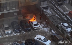 Пожар во дворе дома на Лесопарковой Челябинск