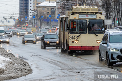 Последствие снегопада. Челябинск, троллейбус, проспект ленина, городской транспорт, автотранспорт