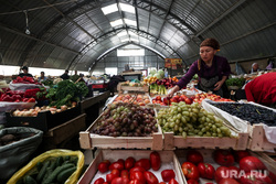 Kyrgyzstan.  Cholpon-Ata, vegetables, trade, fruits, bazaar, collapse, market, counter, oriental