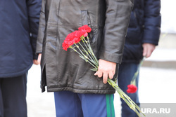 Акция «Защитим память героев» в честь 23 февраля. Курган, поминки, гвоздики, похороны